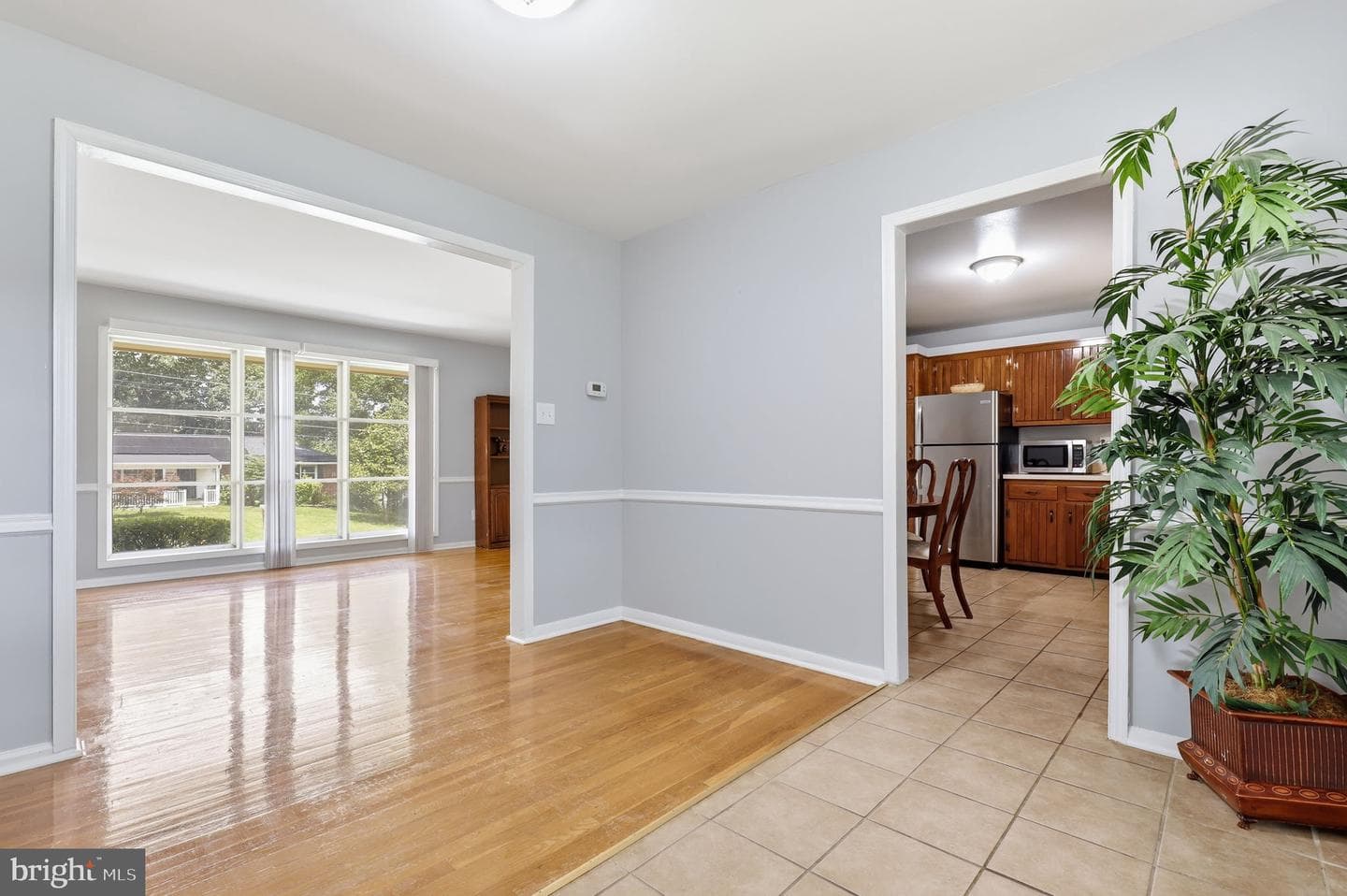 3421 Canberra Street photo 6