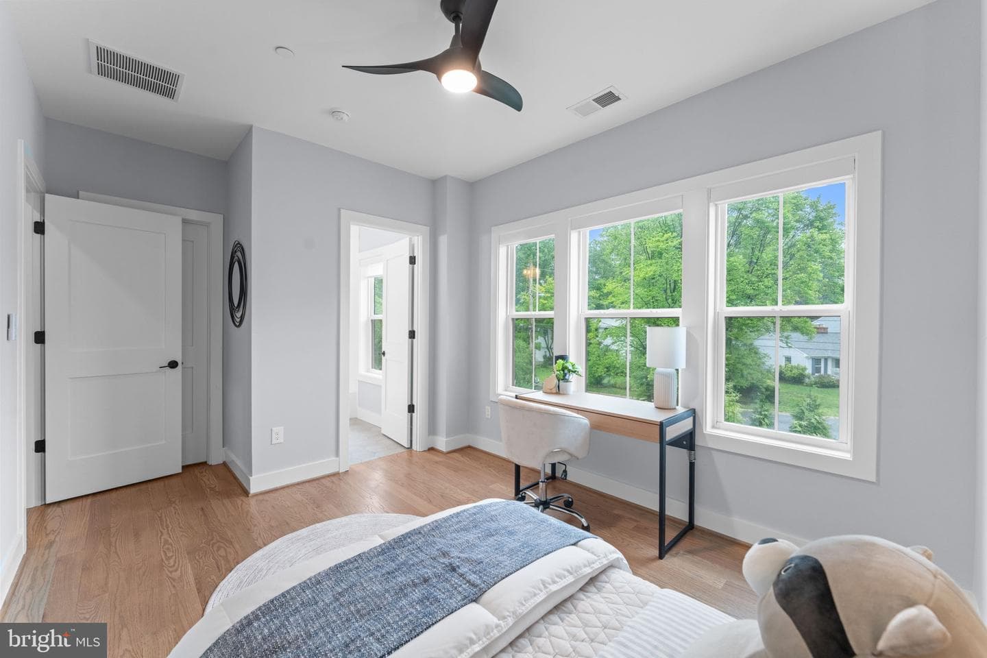8104 Woodhaven Boulevard photo 38