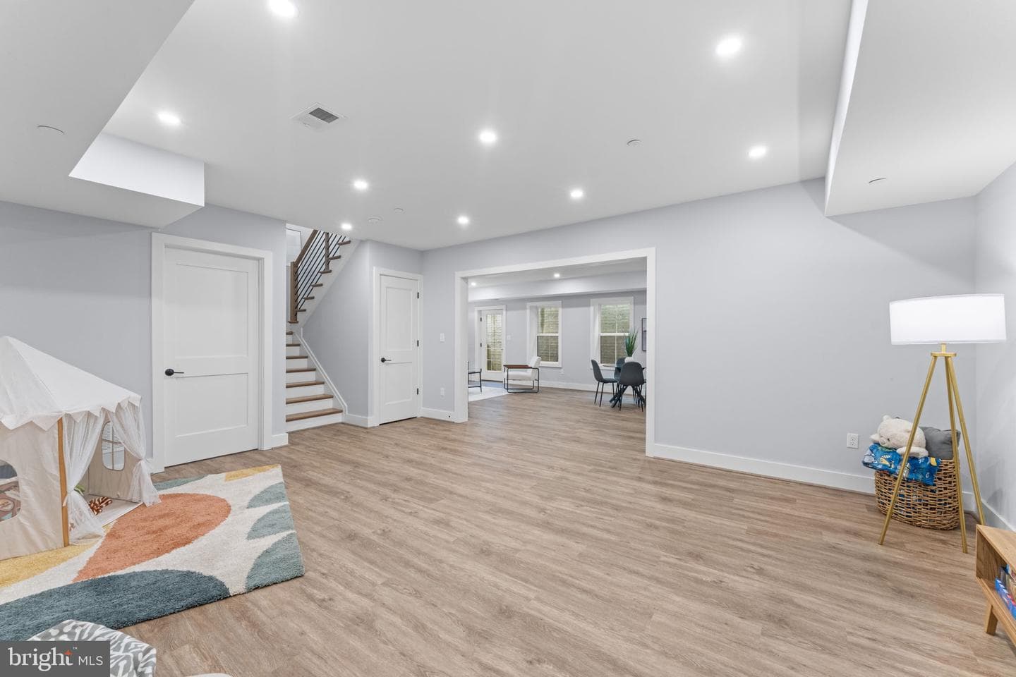 8104 Woodhaven Boulevard photo 56