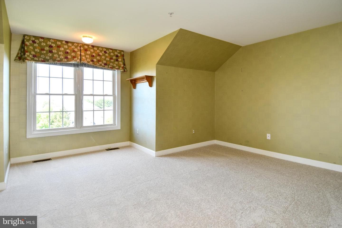 589 Cedar Spring Street photo 30