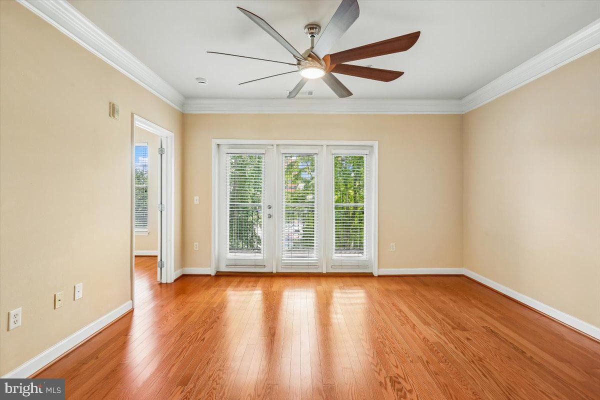 501 Hungerford Drive #105 photo 12