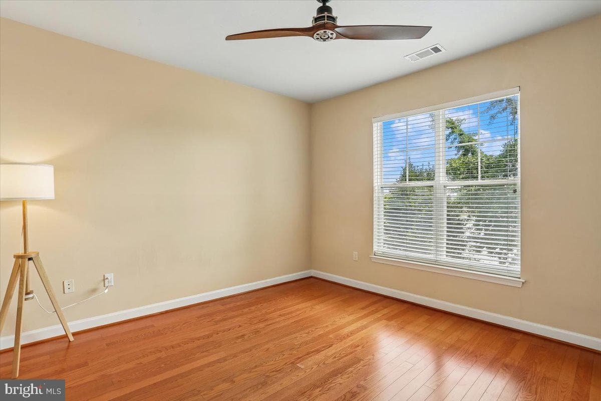 501 Hungerford Drive #105 photo 20