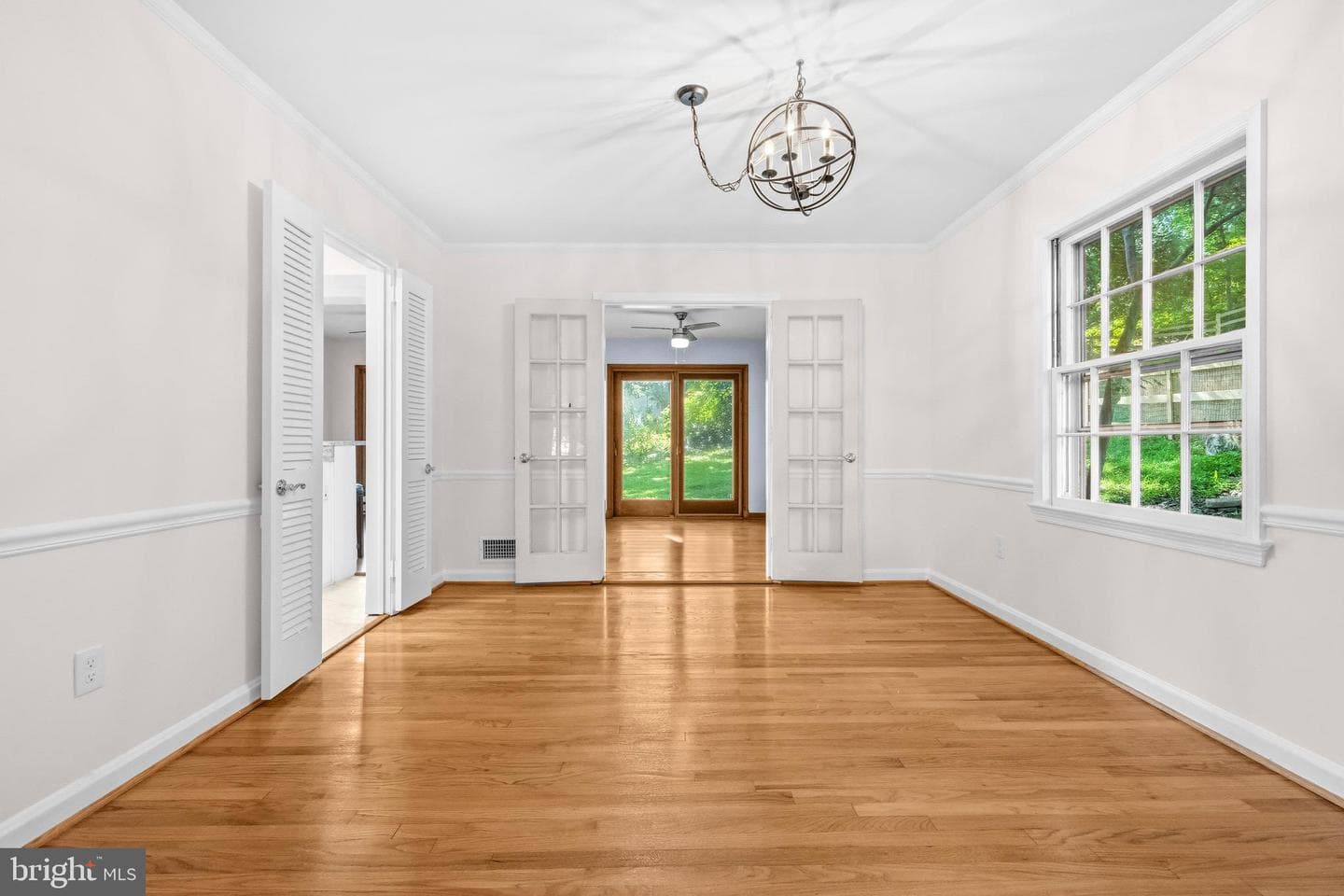 3406 Glenmoor Drive photo 6