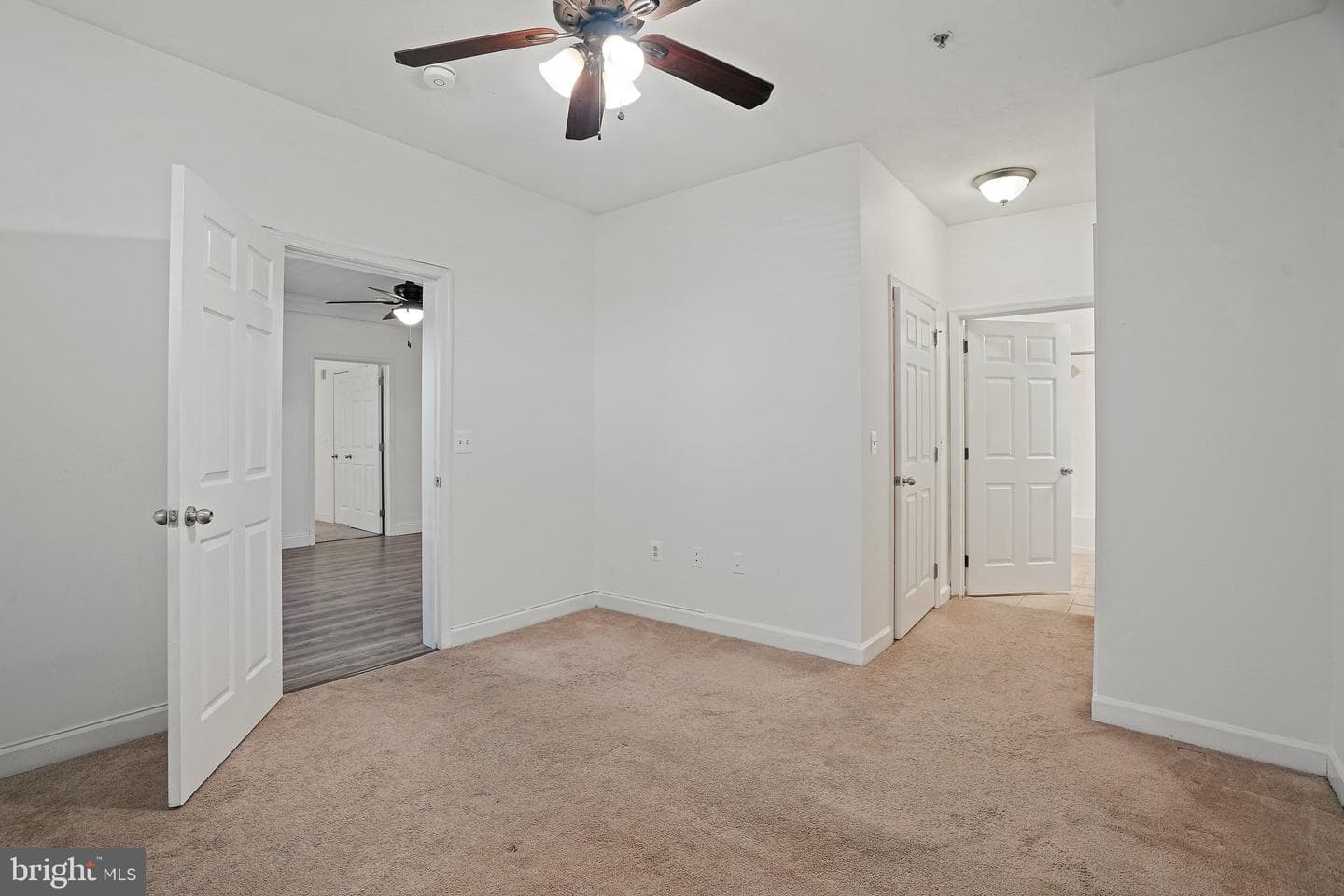 501 Hungerford Drive #p83 photo 15