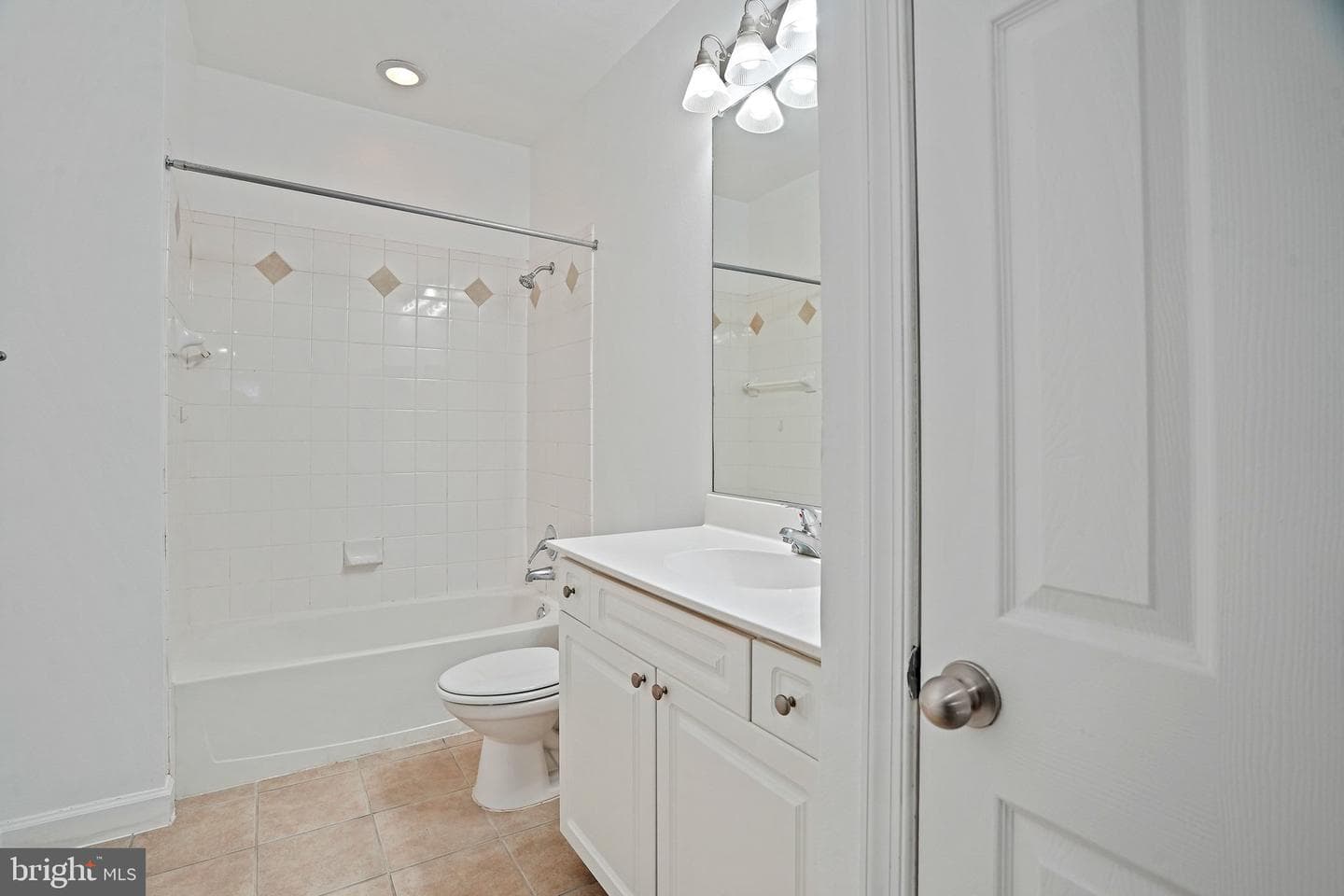 501 Hungerford Drive #p83 photo 17