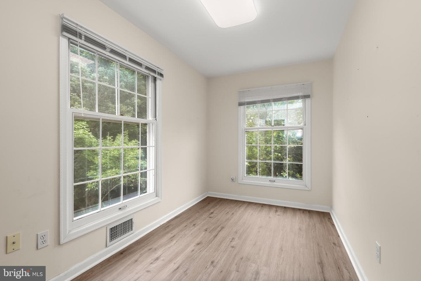 12709 Hammonton Road photo 14