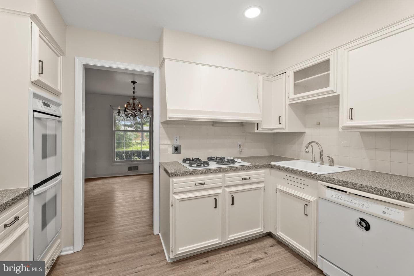 12709 Hammonton Road photo 16