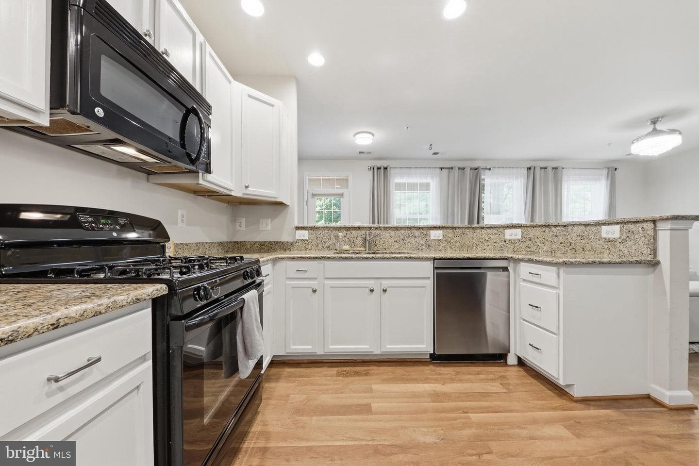 23203 Roberts Tavern Dr # 2241 photo 12