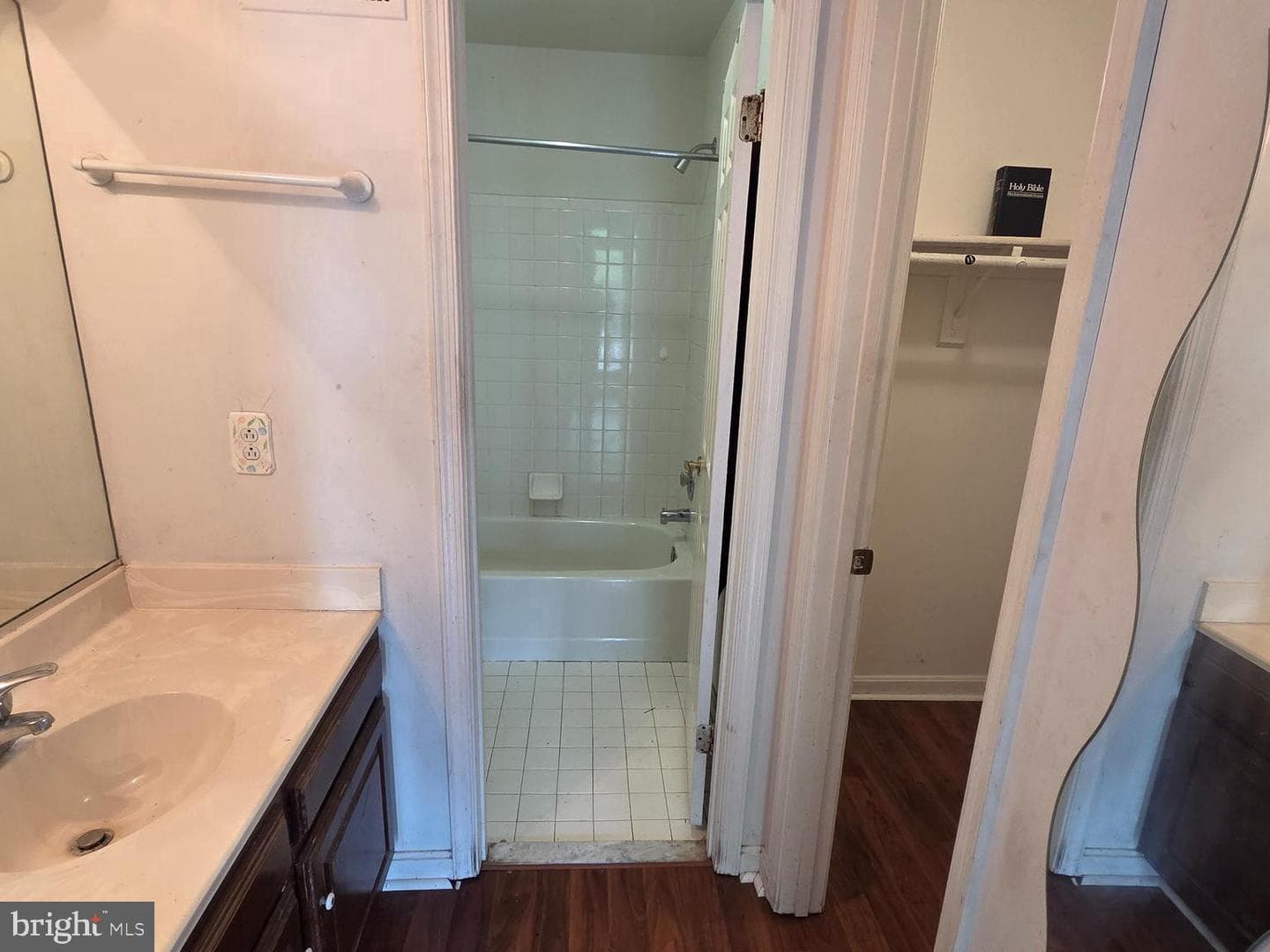 1110 Arcola Avenue photo 14