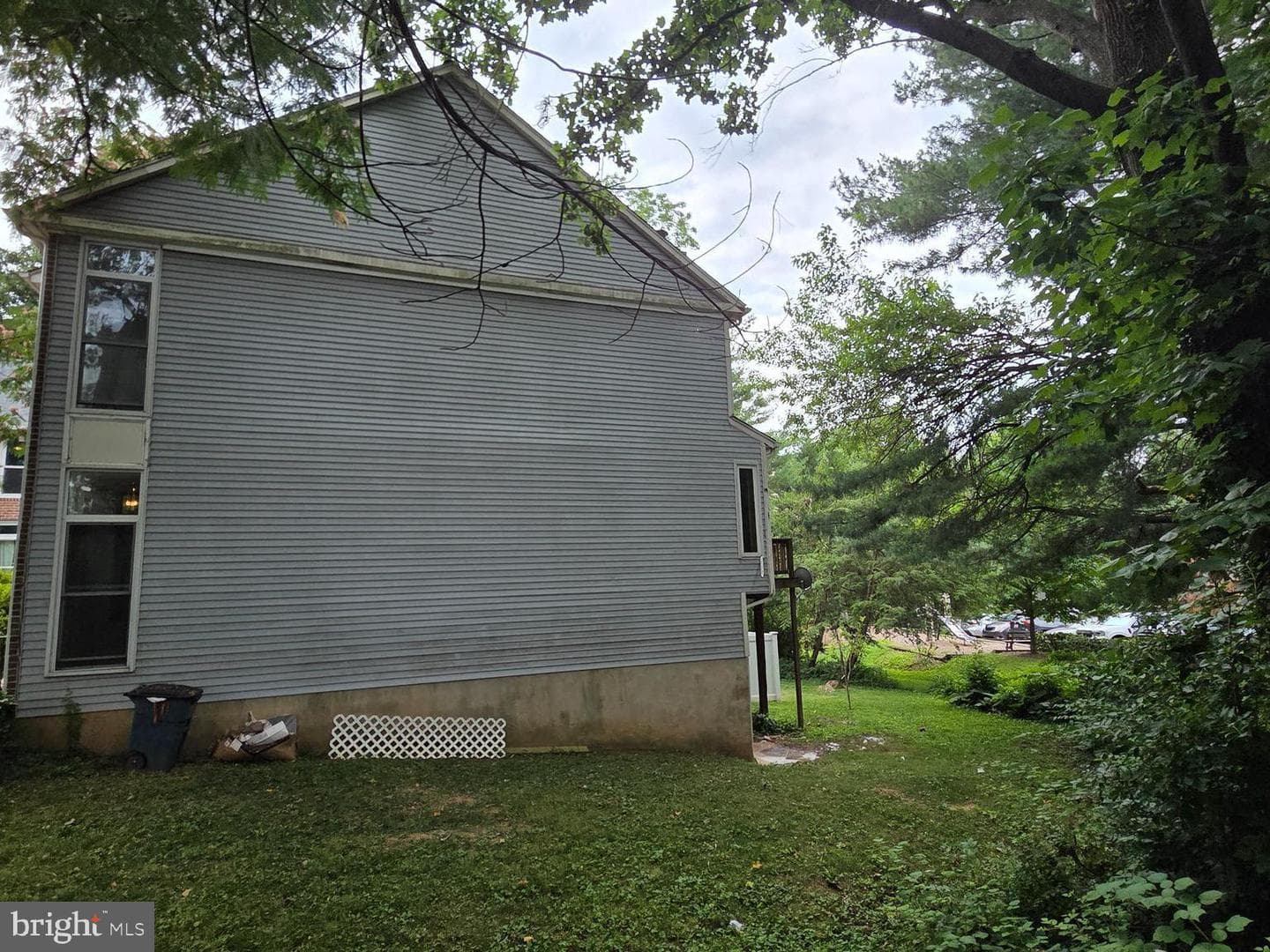 1110 Arcola Avenue photo 17