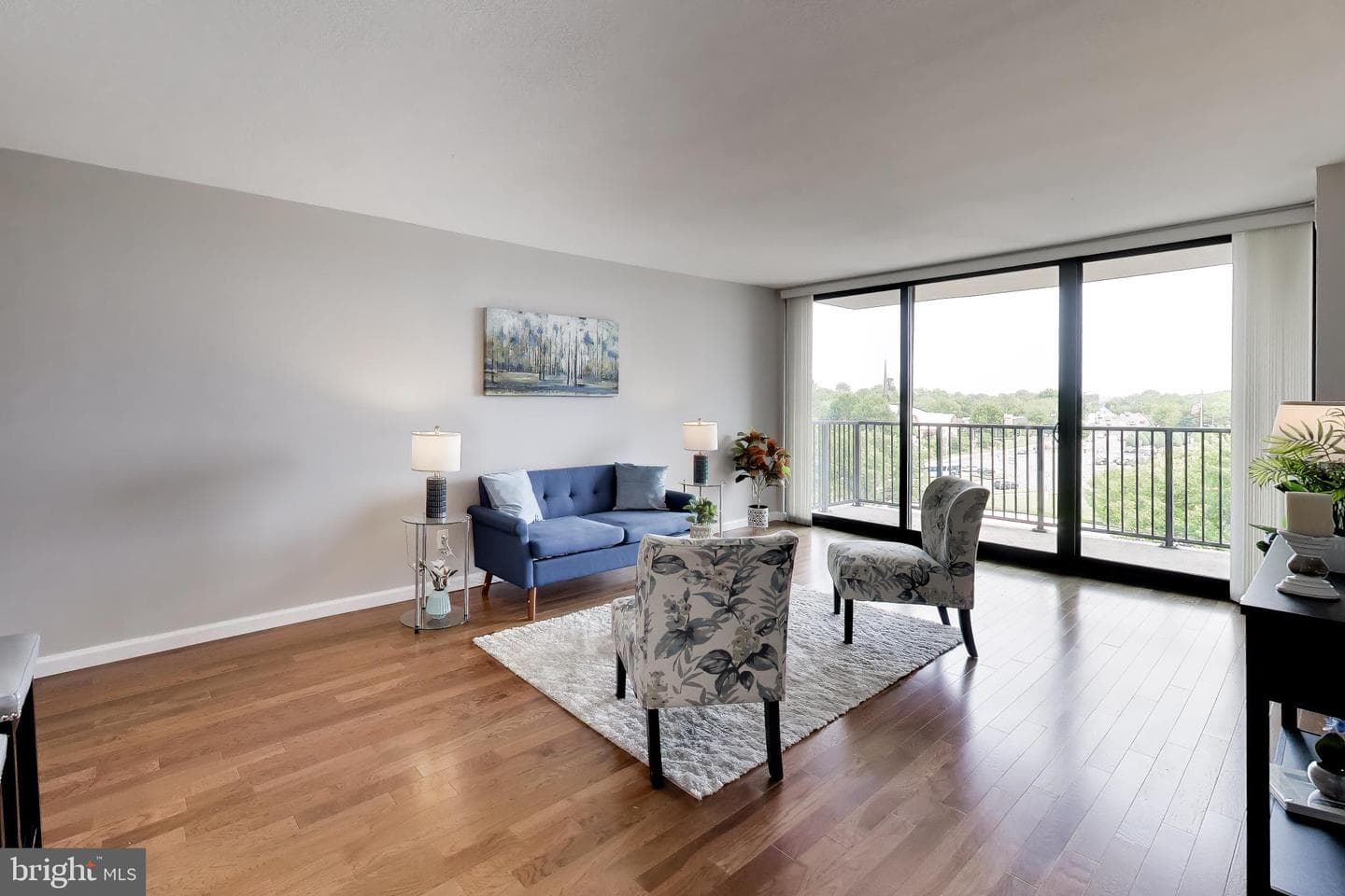118 Monroe Street #118-910, Rockville