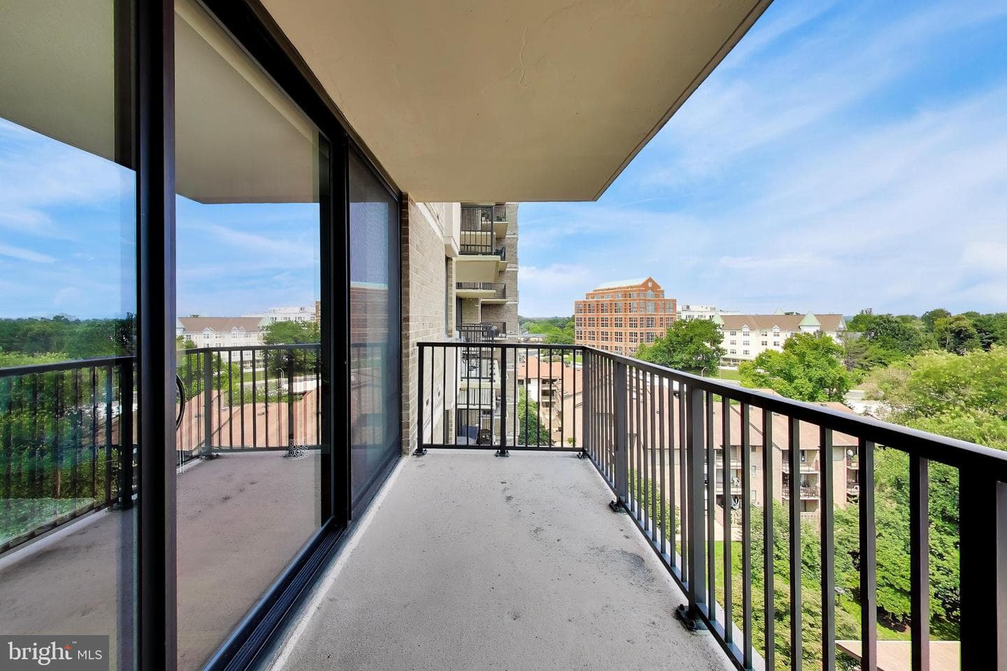 118 Monroe Street #118-910 photo 4