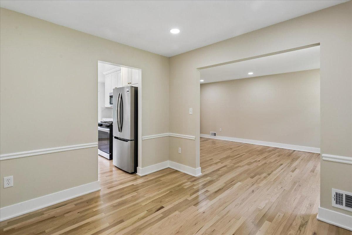 8607 Wild Olive Drive photo 9