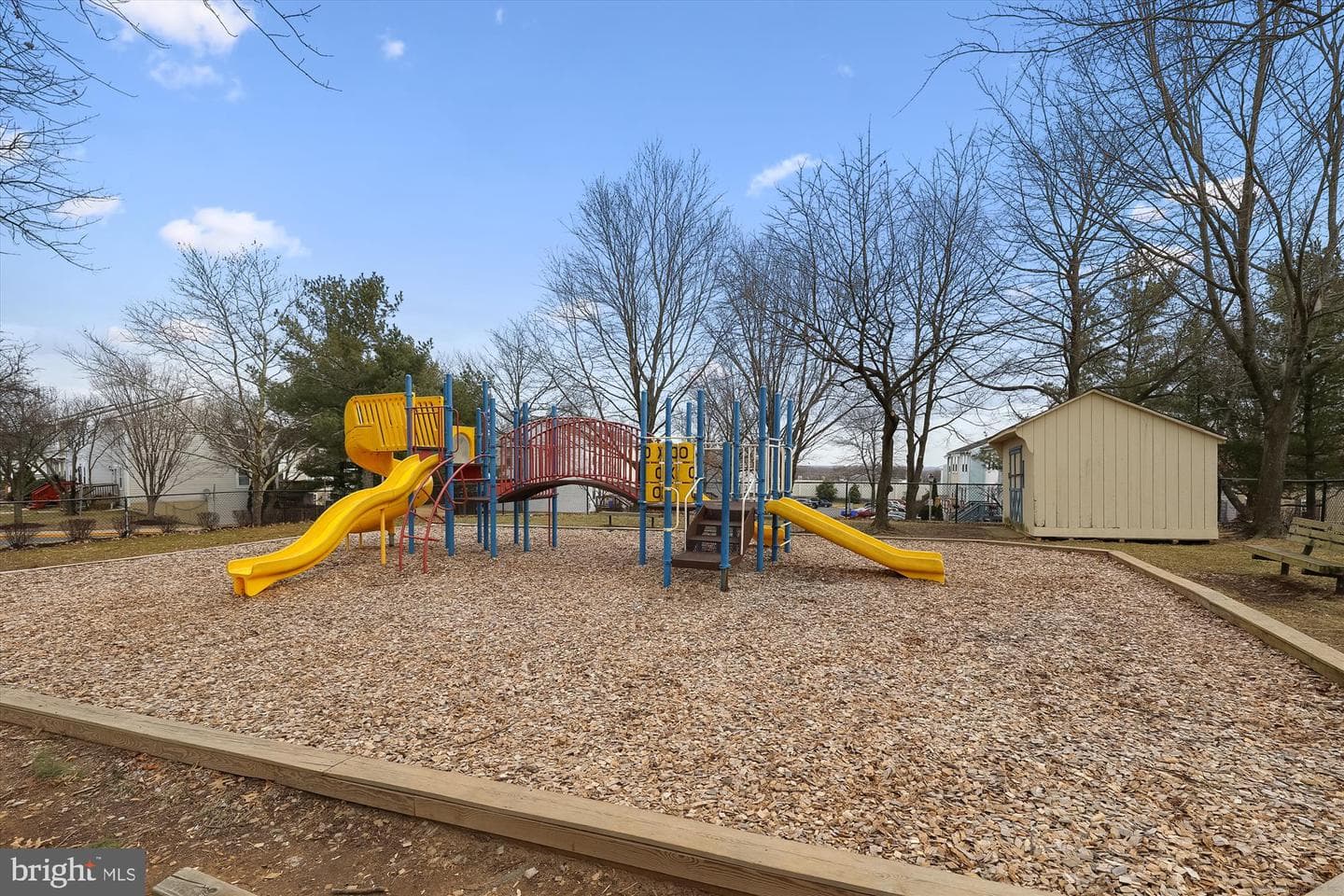 2839 Shepperton Terrace photo 24