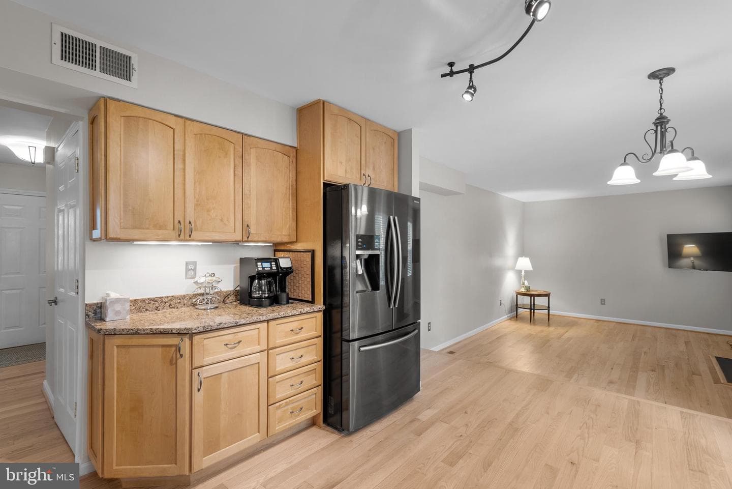 9614 Bush Hill Terrace photo 11