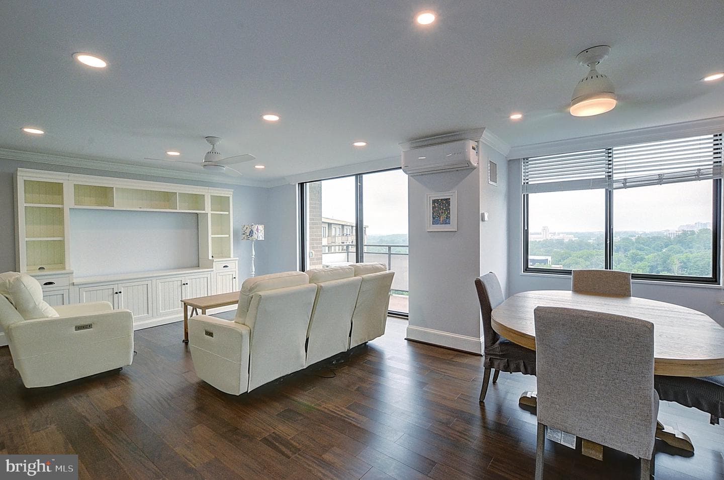 5225 Pooks Hill Road #1804s photo 3