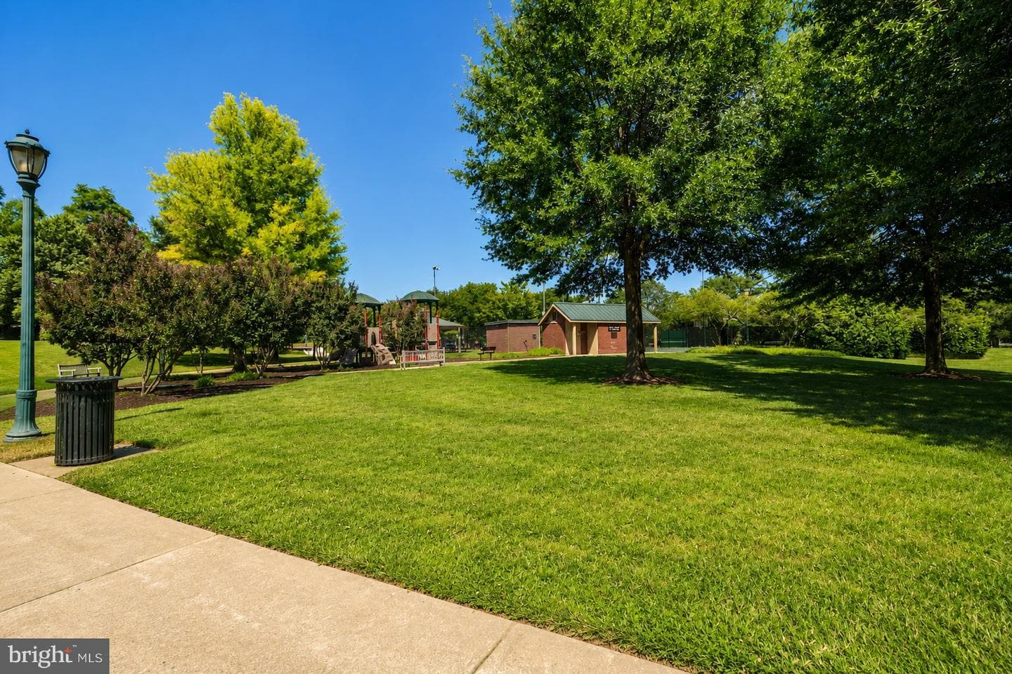 309 Treemont Way photo 71