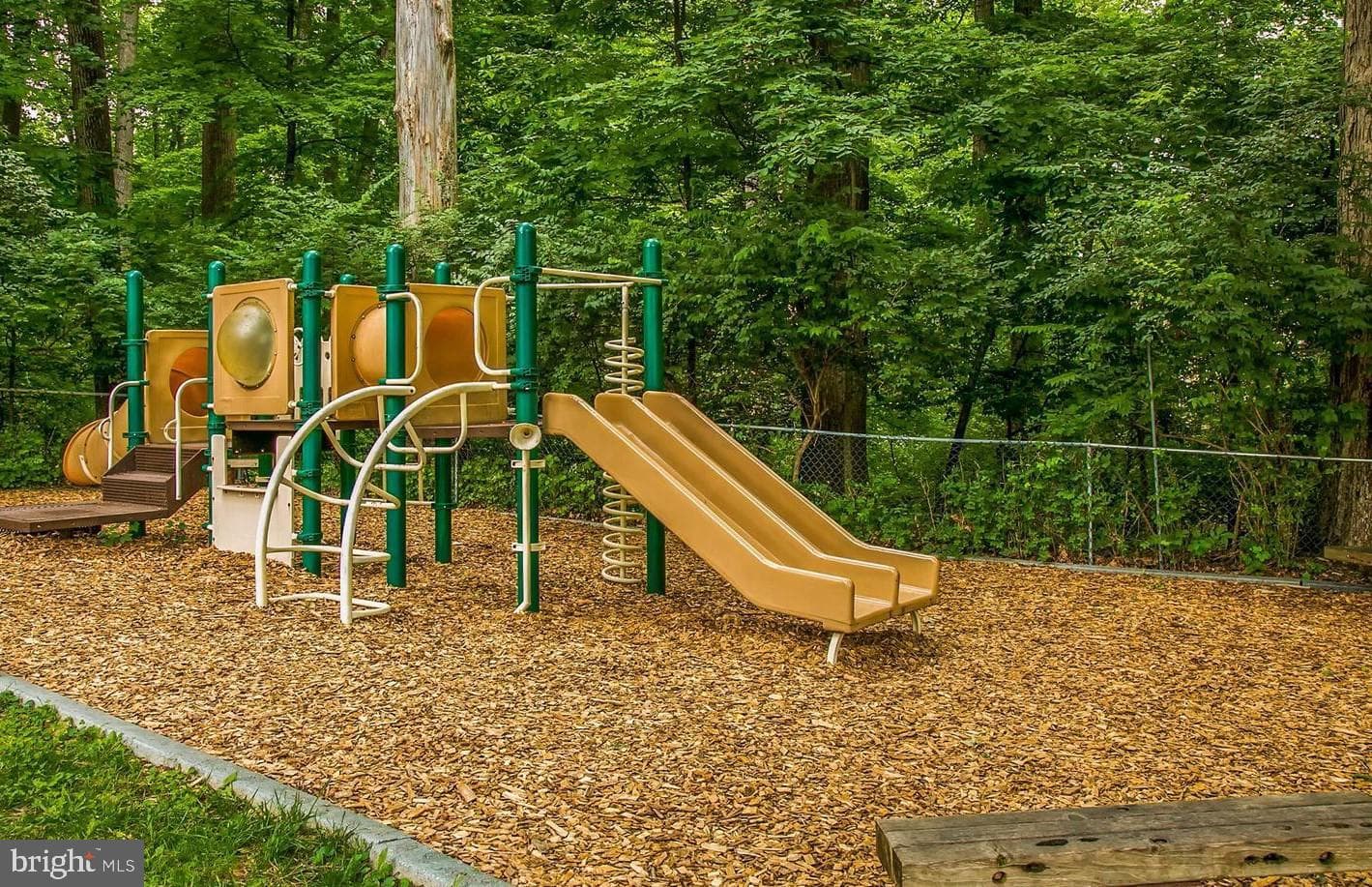 10619 Kenilworth Avenue #202 photo 27