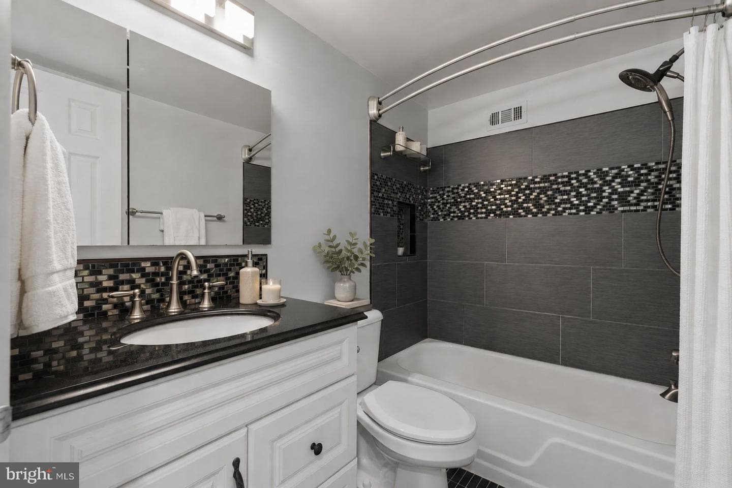 4 Monroe St # 4-1306 photo 12
