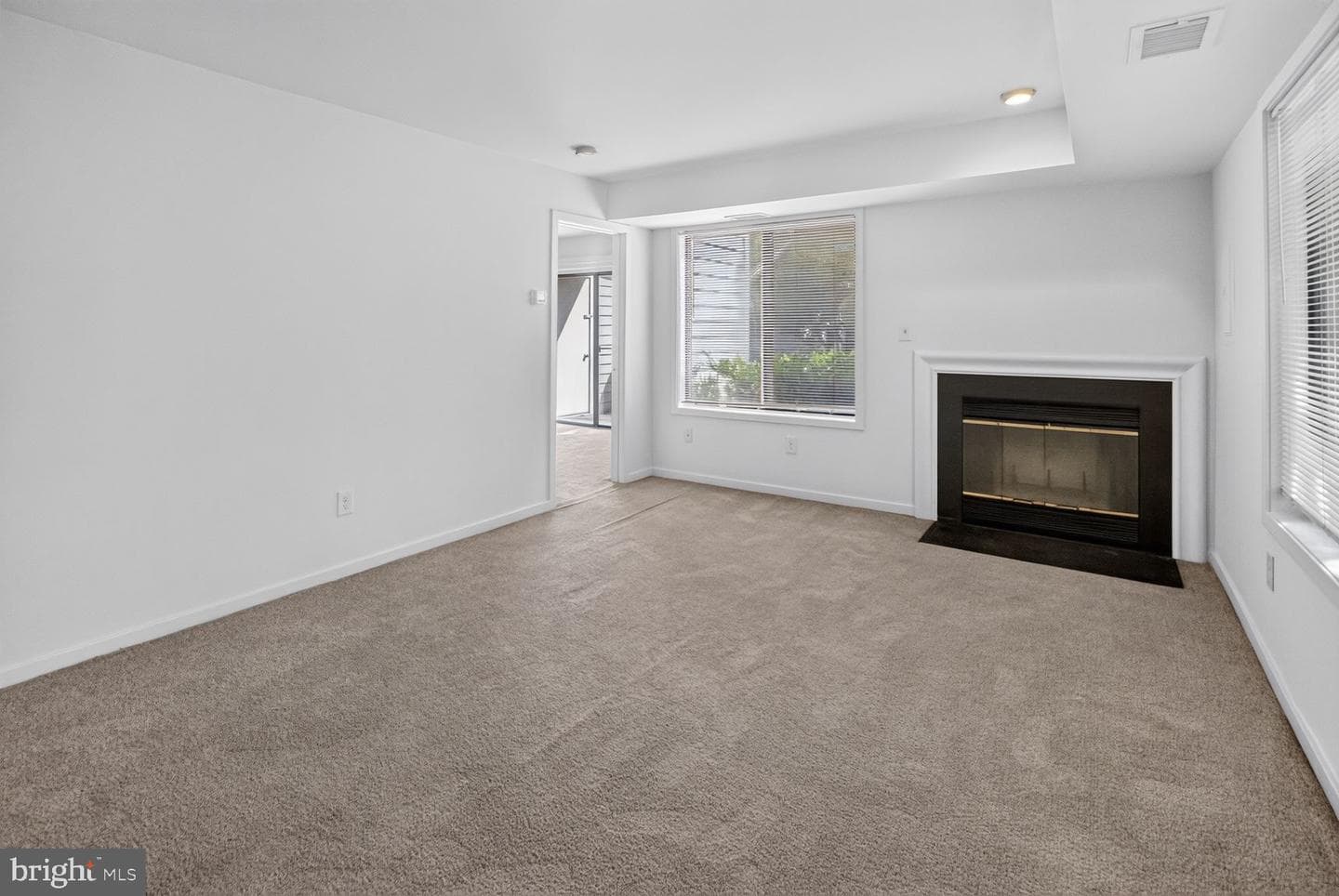 18430 Bishopstone Court #305 photo 10