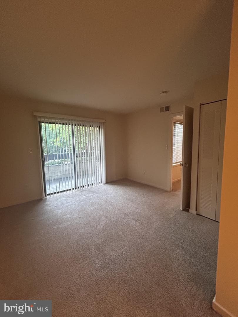 18430 Bishopstone Court #305 photo 29