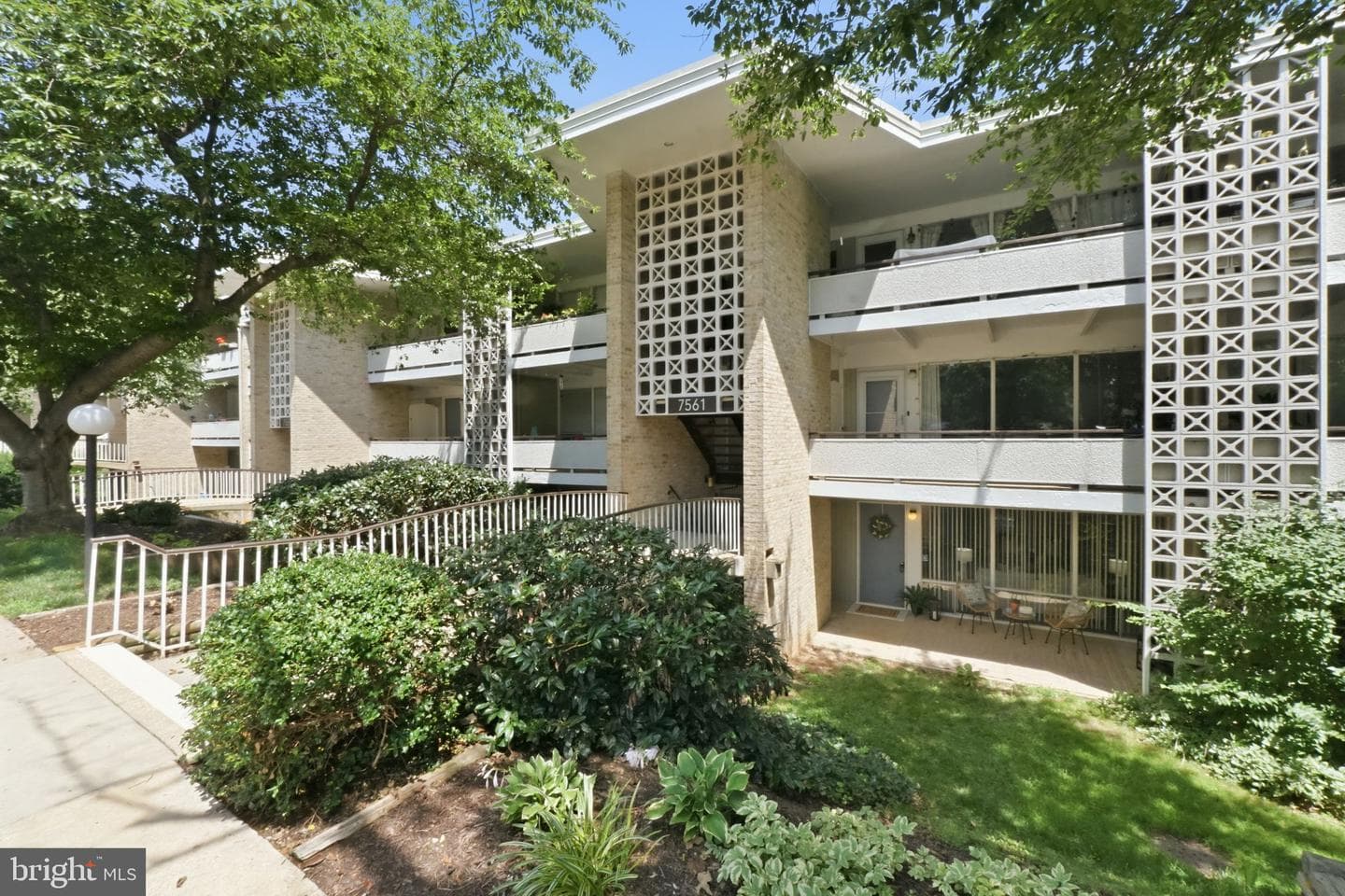 7561 Spring Lake Drive #b2 photo 21