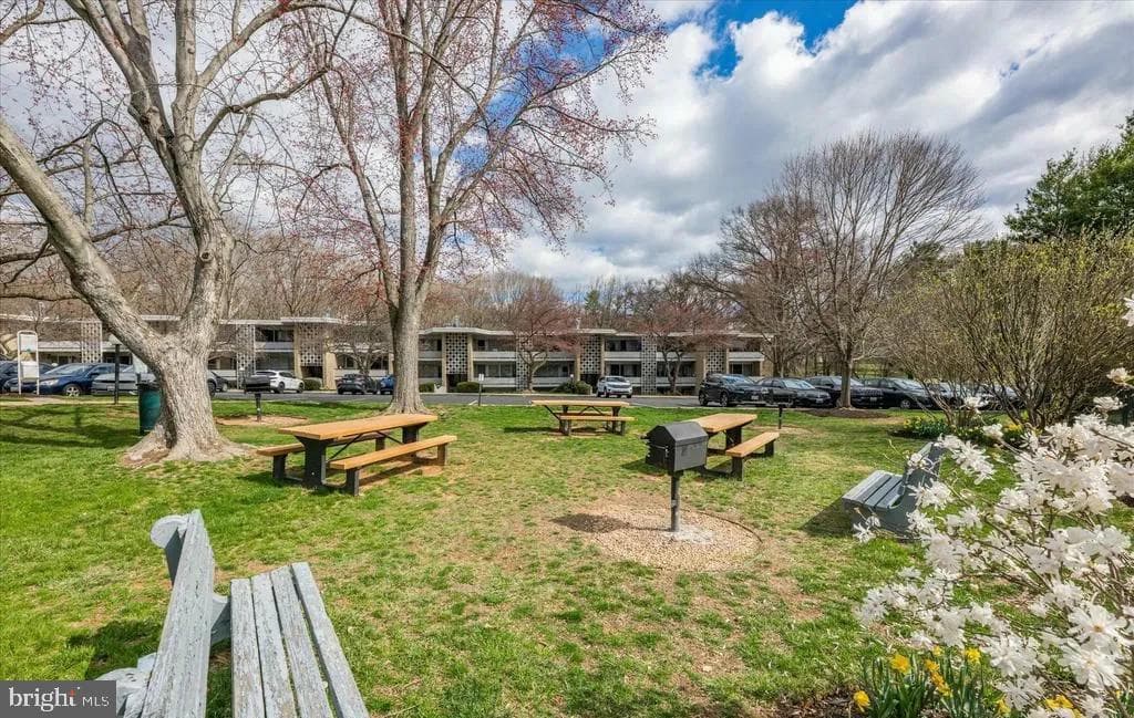 7561 Spring Lake Drive #b2 photo 23