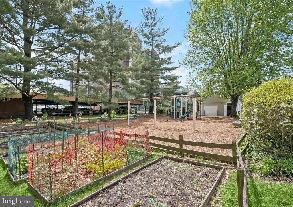 7561 Spring Lake Drive #b2 photo 25