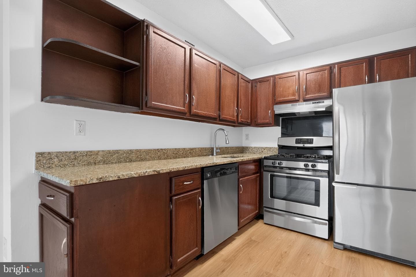 5225 Pooks Hill Rd # 1302N photo 12