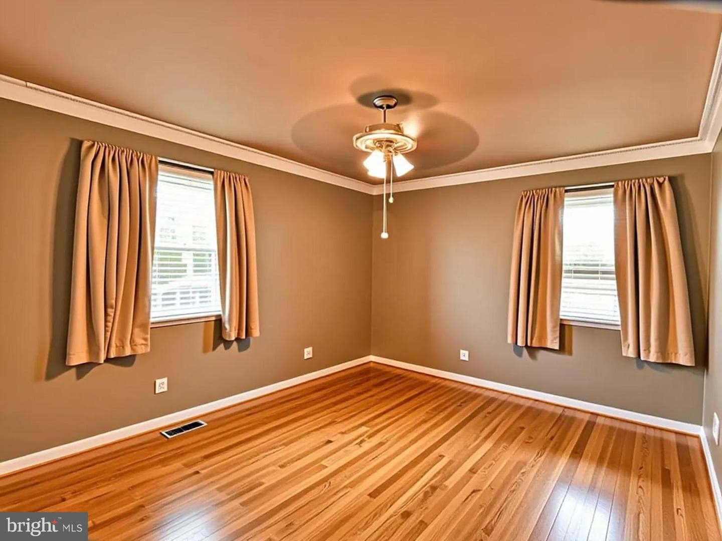1201 Schindler Dr photo 18