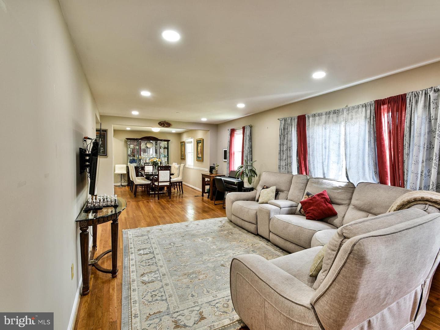 1201 Schindler Dr photo 4