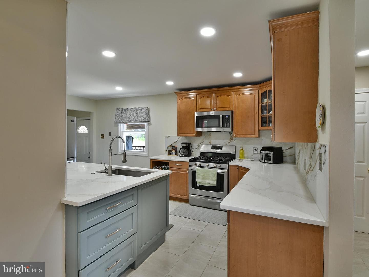1201 Schindler Dr photo 7