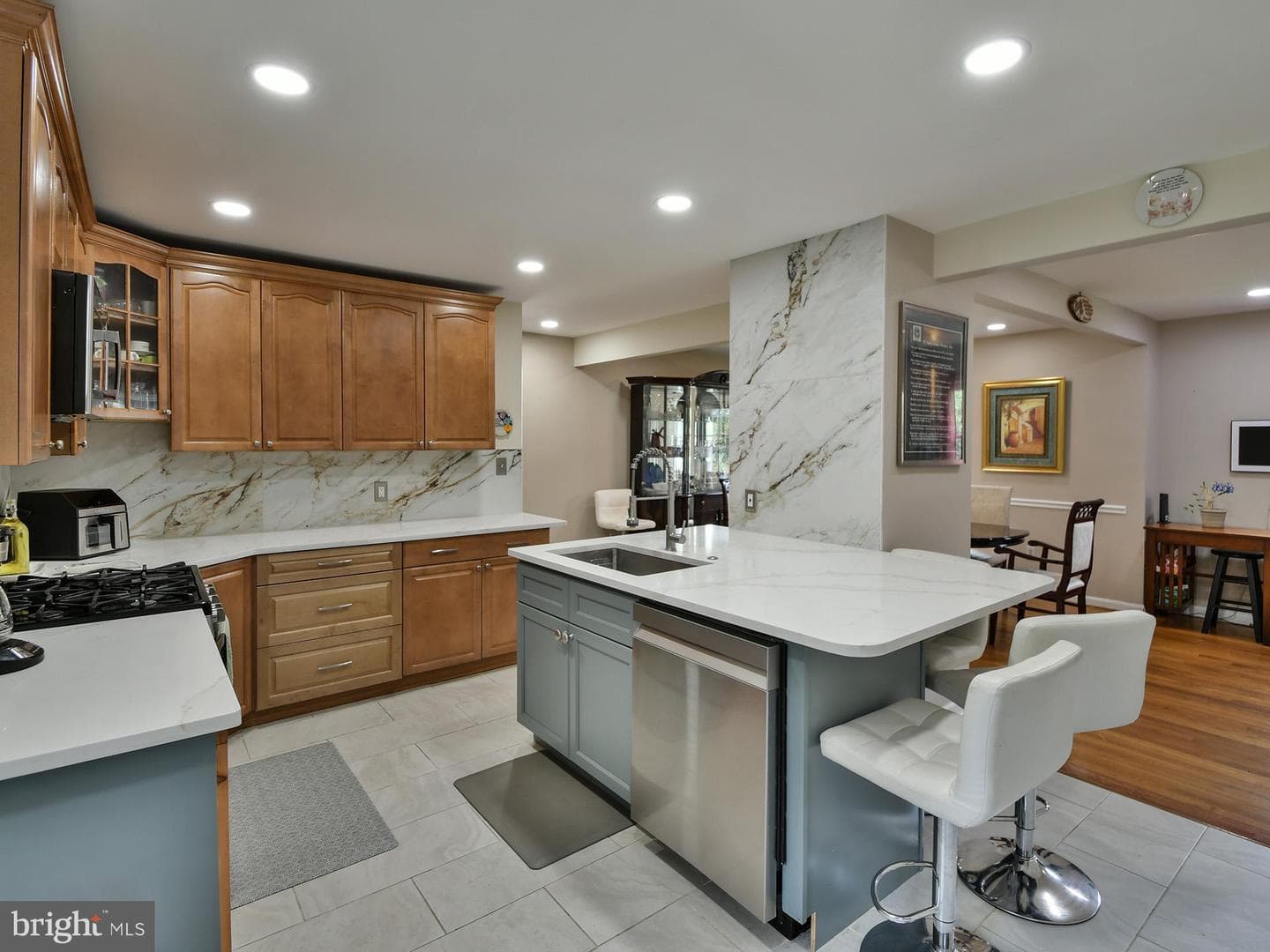 1201 Schindler Dr photo 8