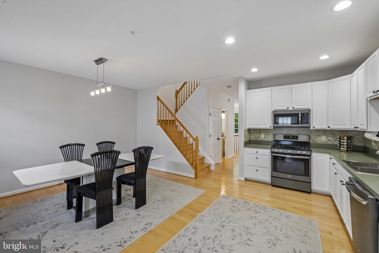 21109 Camomile Court #98 photo 8