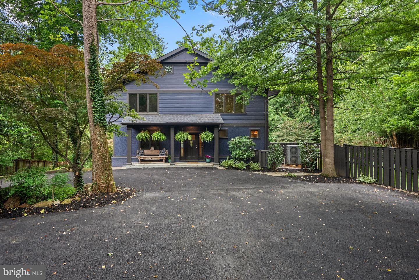 8025 Riverside Drive, Cabin John