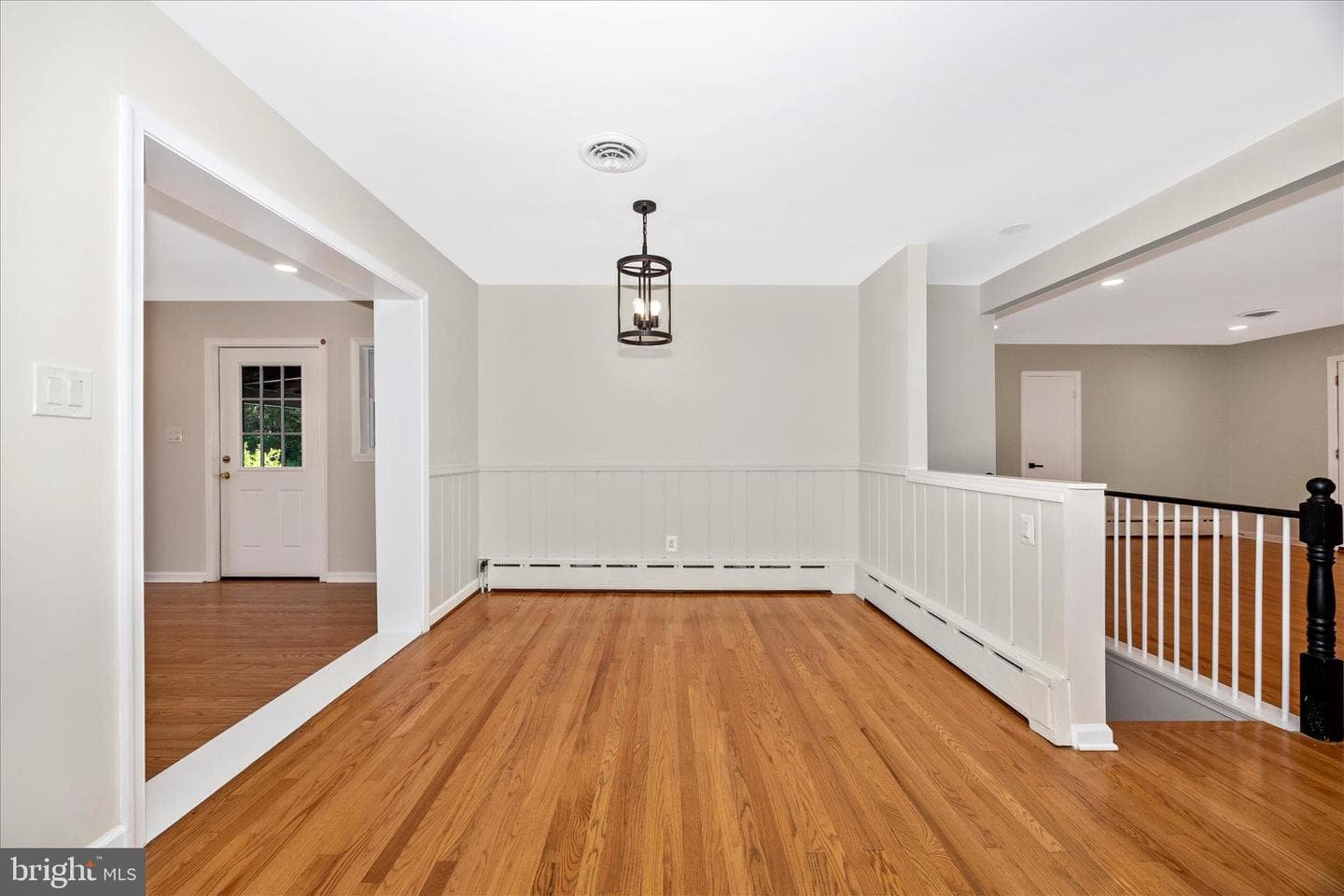 16215 Redland Rd photo 11