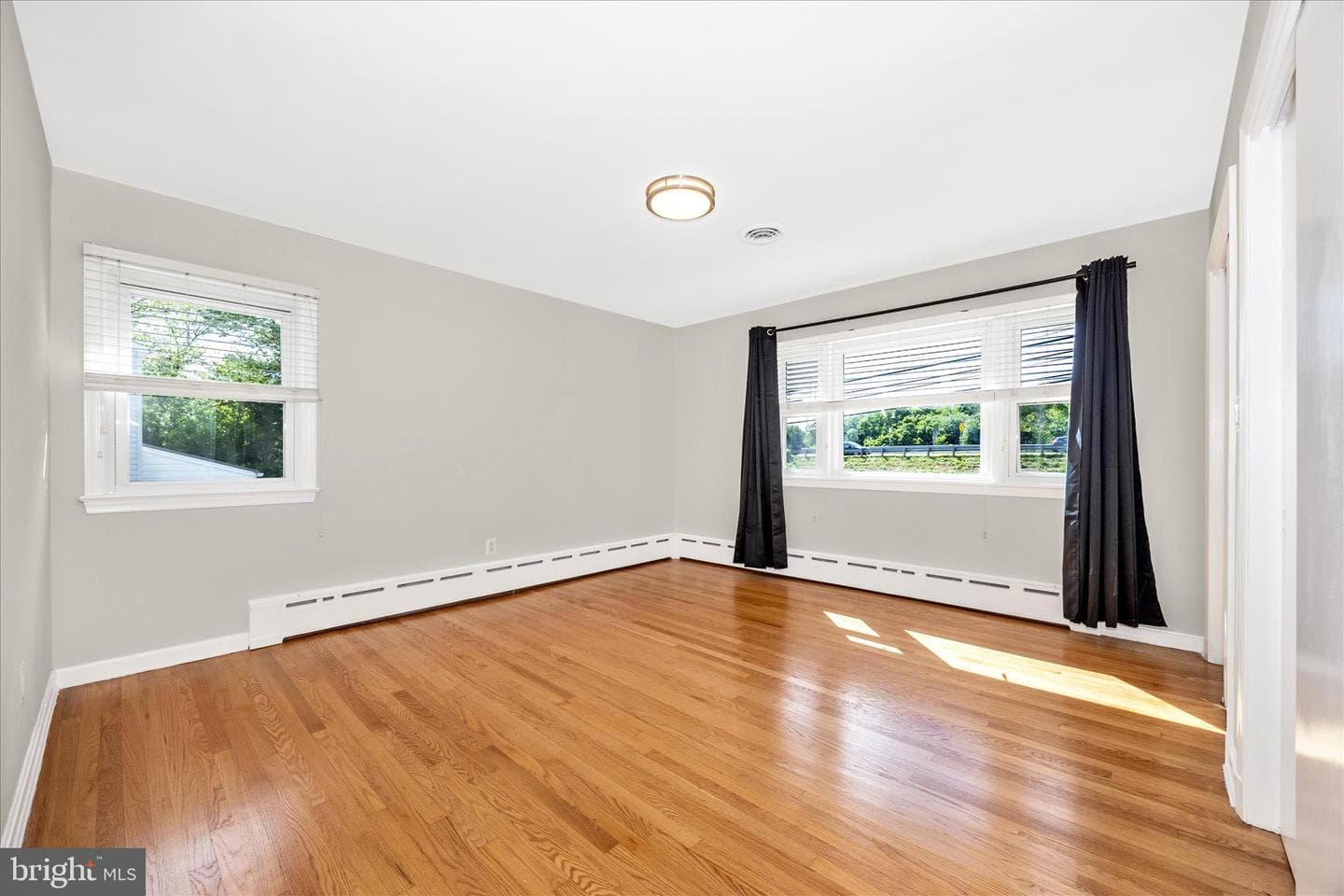 16215 Redland Rd photo 22