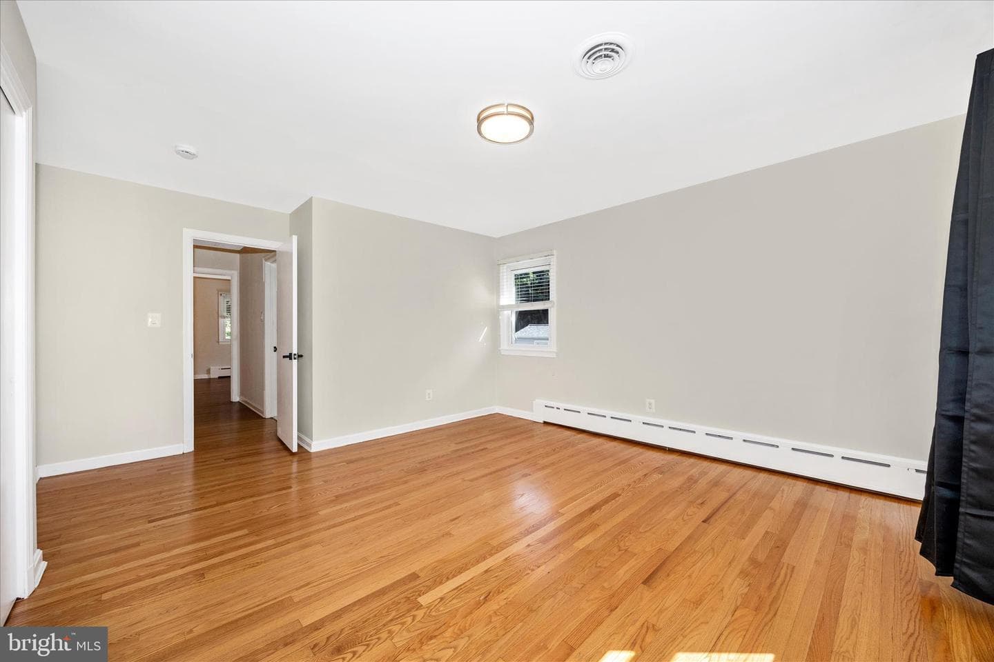 16215 Redland Rd photo 23
