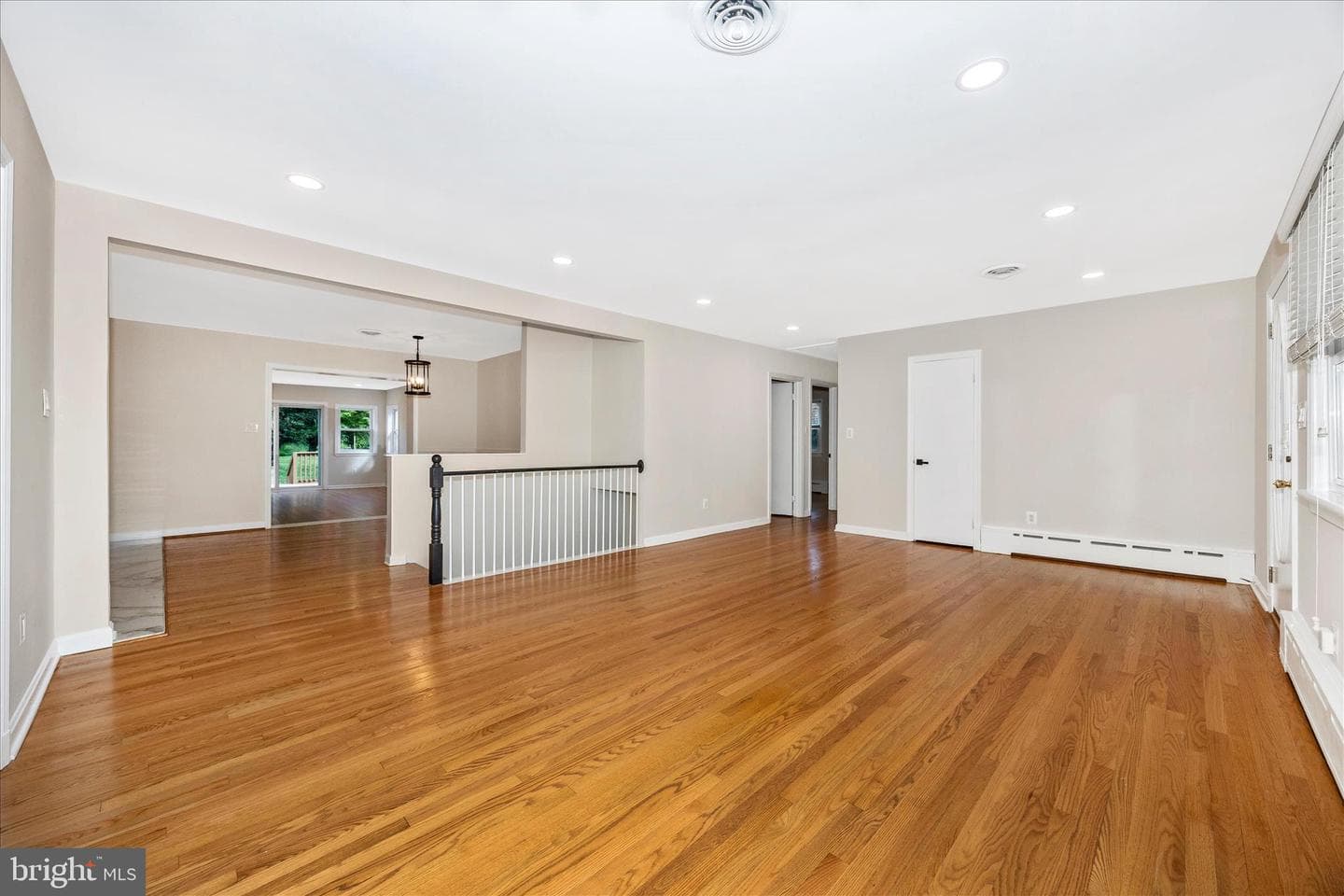 16215 Redland Rd photo 6