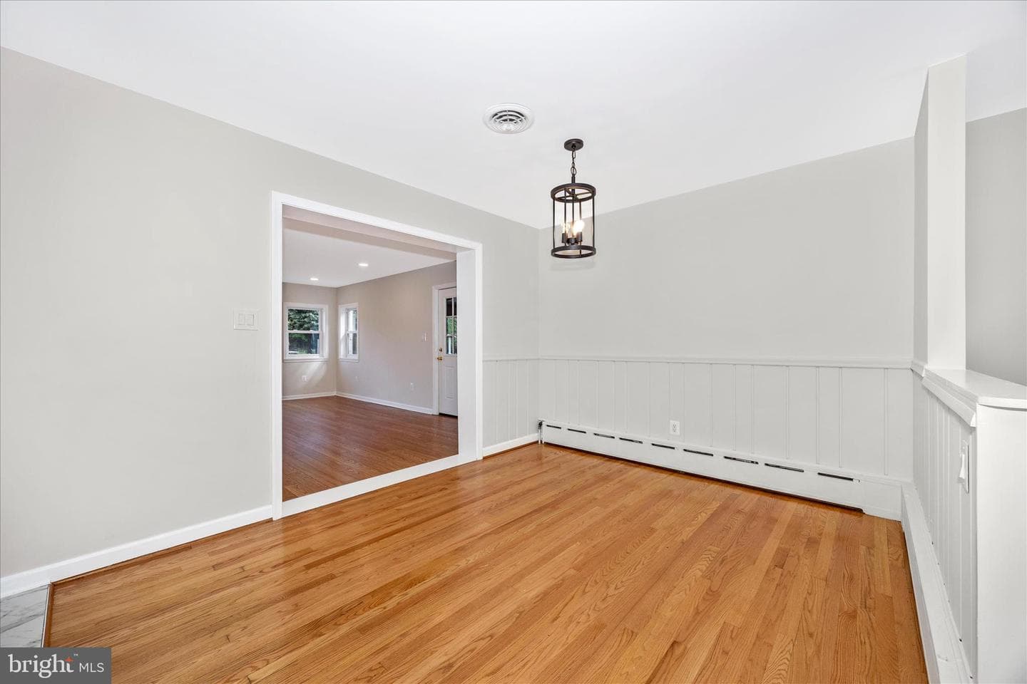 16215 Redland Rd photo 8