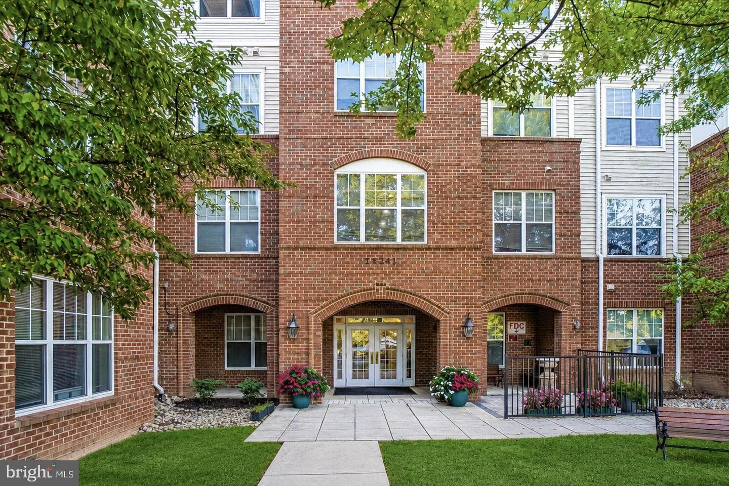 14241 Kings Crossing Blvd # 311 photo 20