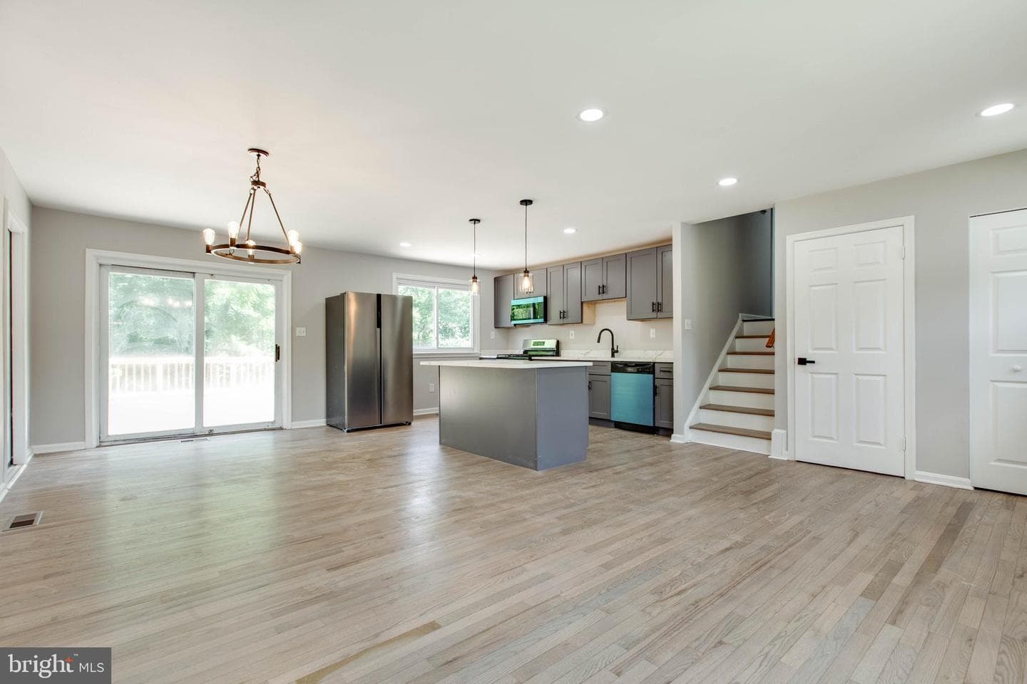 10301 Bloom Dr photo 7