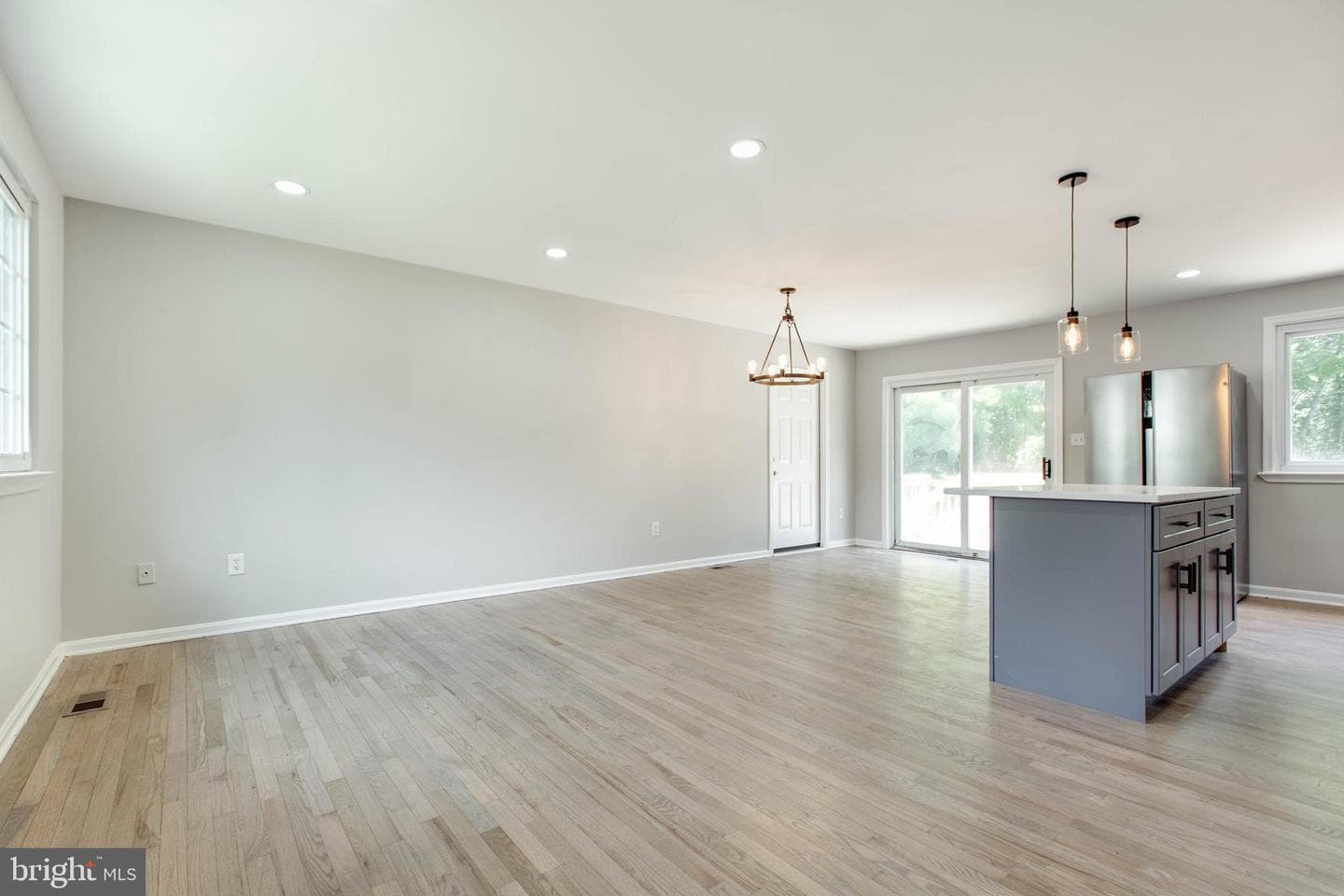 10301 Bloom Dr photo 8