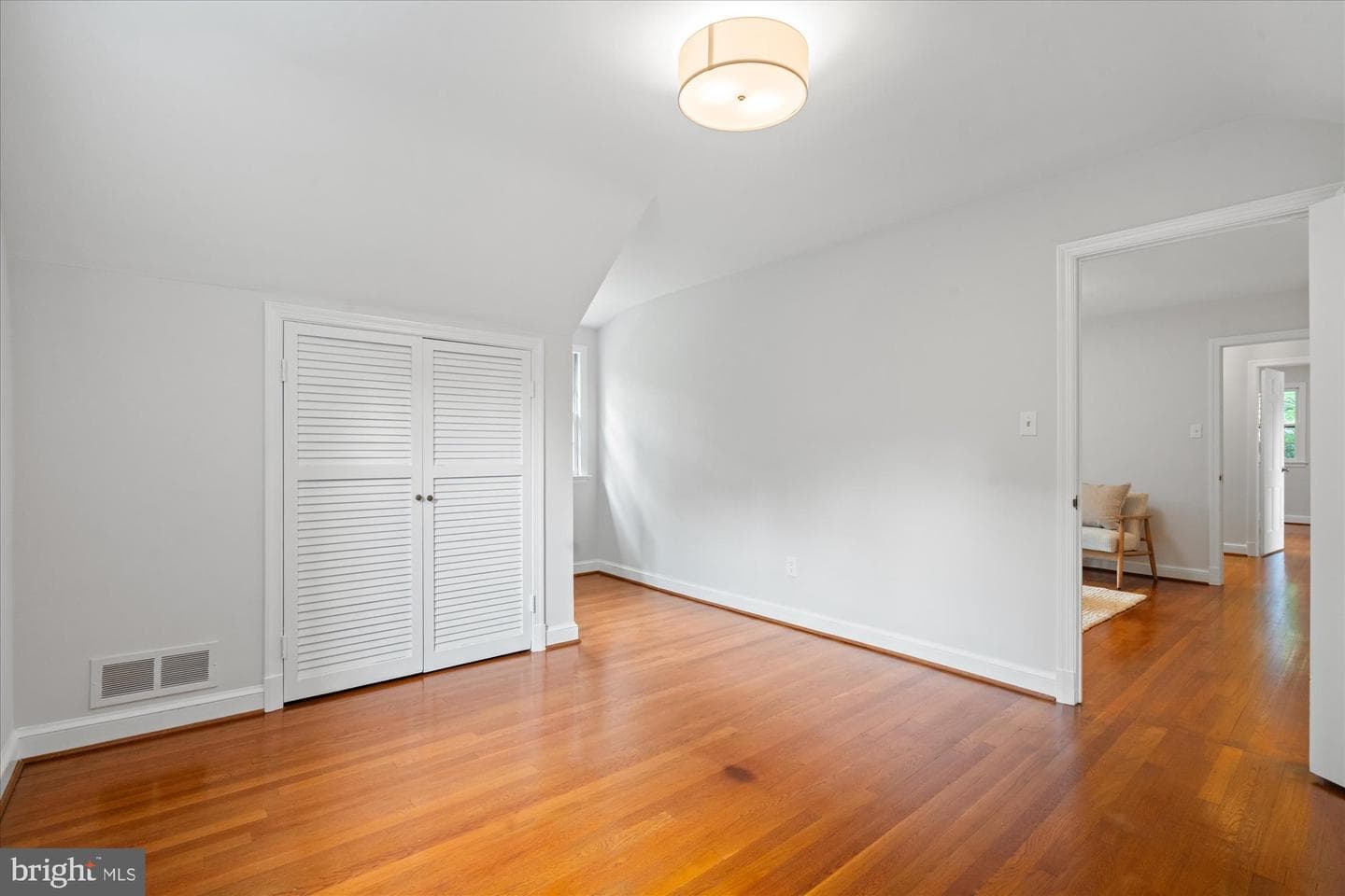 5016 Scarsdale Road photo 27