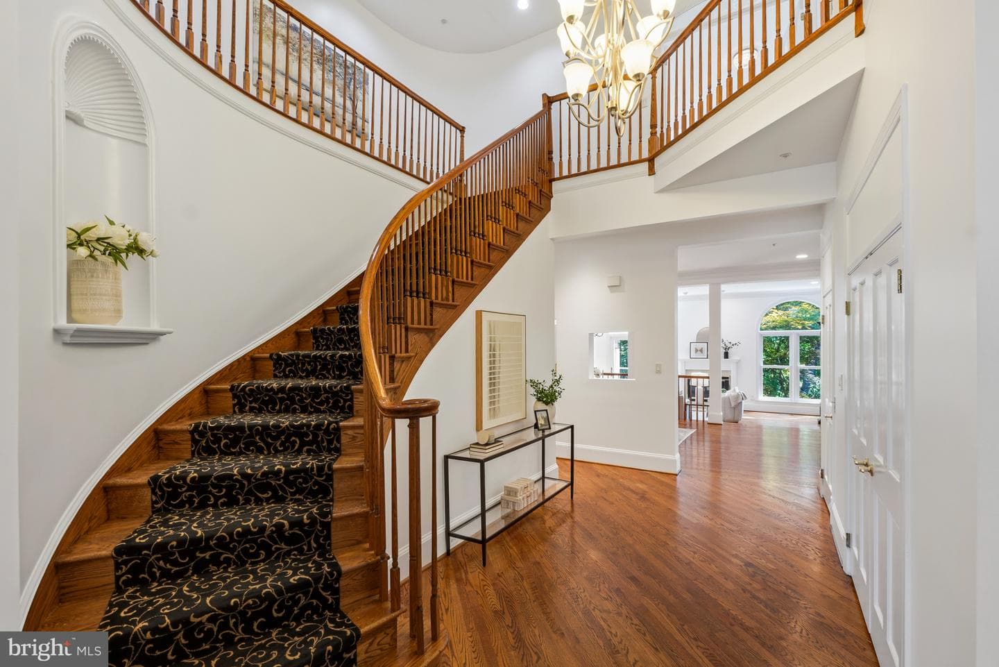 11123 Potomac Crest Drive, Potomac