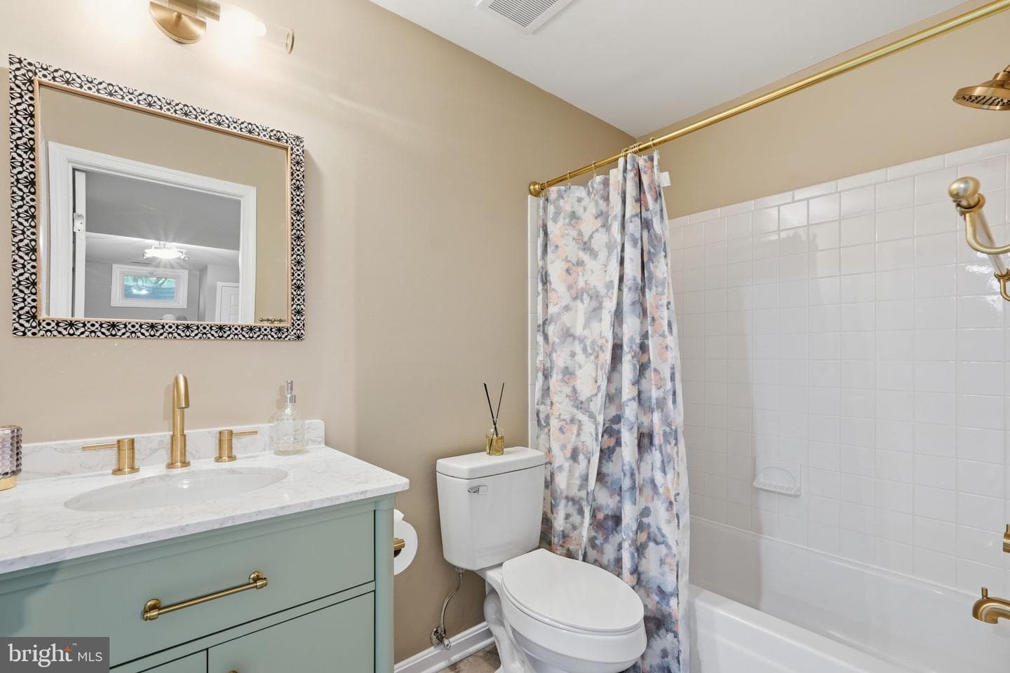 118 Upshire Circle photo 30
