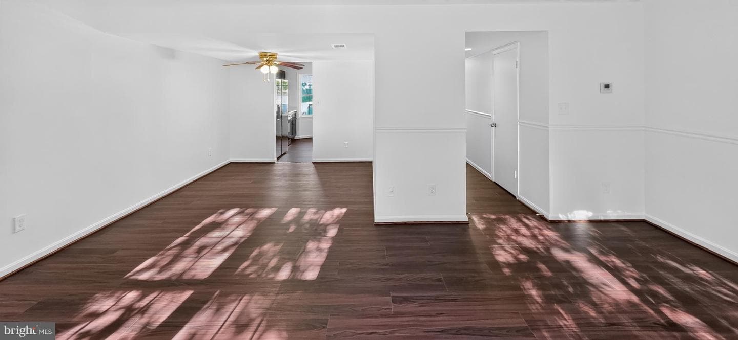 9208 Weathervane Pl photo 14
