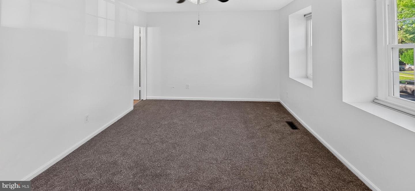 9208 Weathervane Pl photo 21