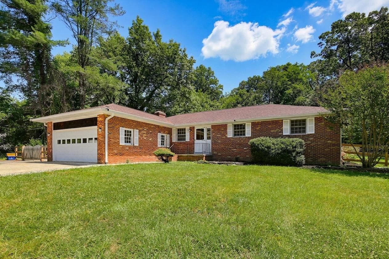25509 Jonnie Ct, Gaithersburg