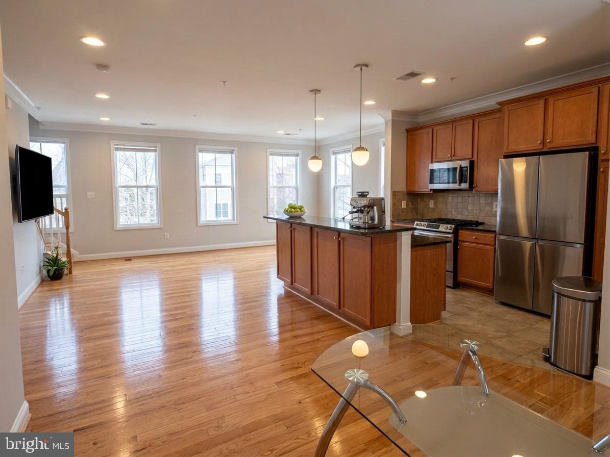 367 Parkview Avenue photo 3